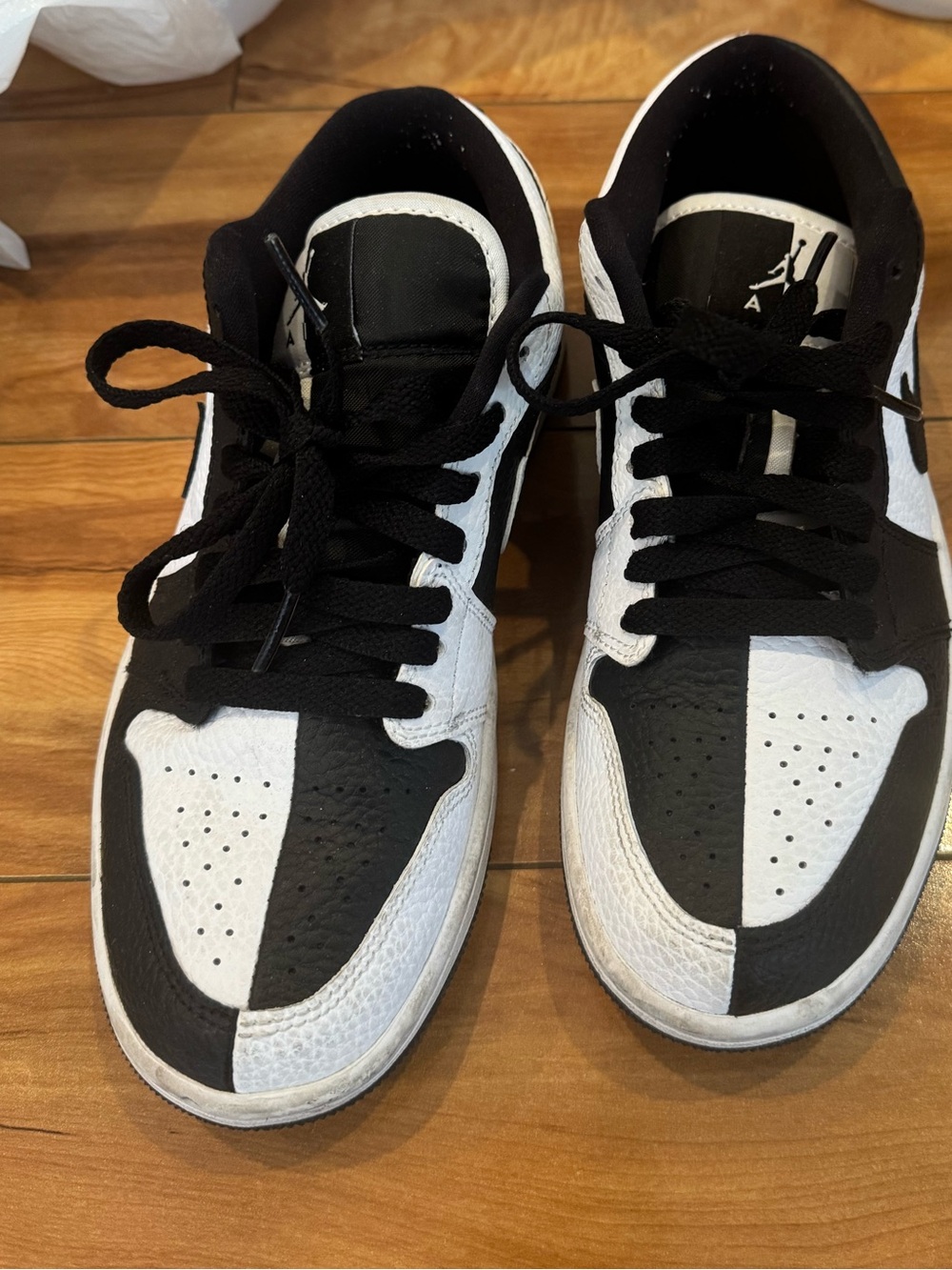 Jordan Women's Black and White Low-Top Sneakers